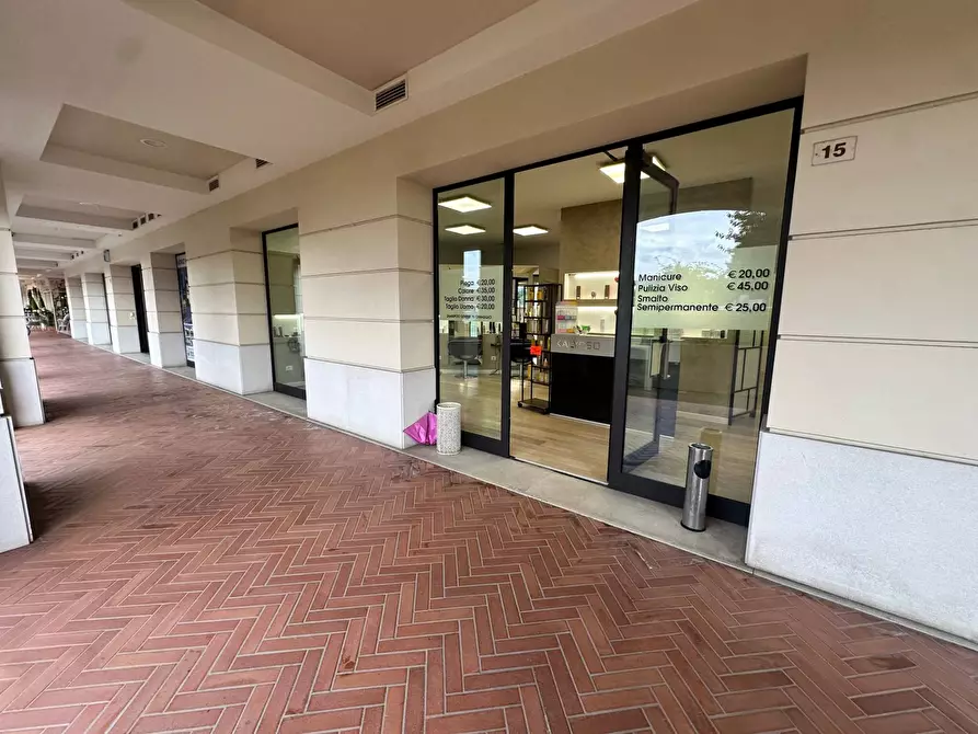 Immagine 17 di Attività commerciale in vendita  in Via Principe Umberto 15 a Adro