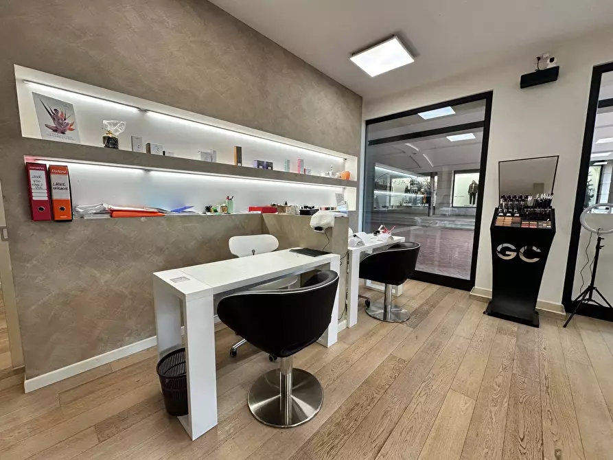 Immagine 14 di Attività commerciale in vendita  in Via Principe Umberto 15 a Adro