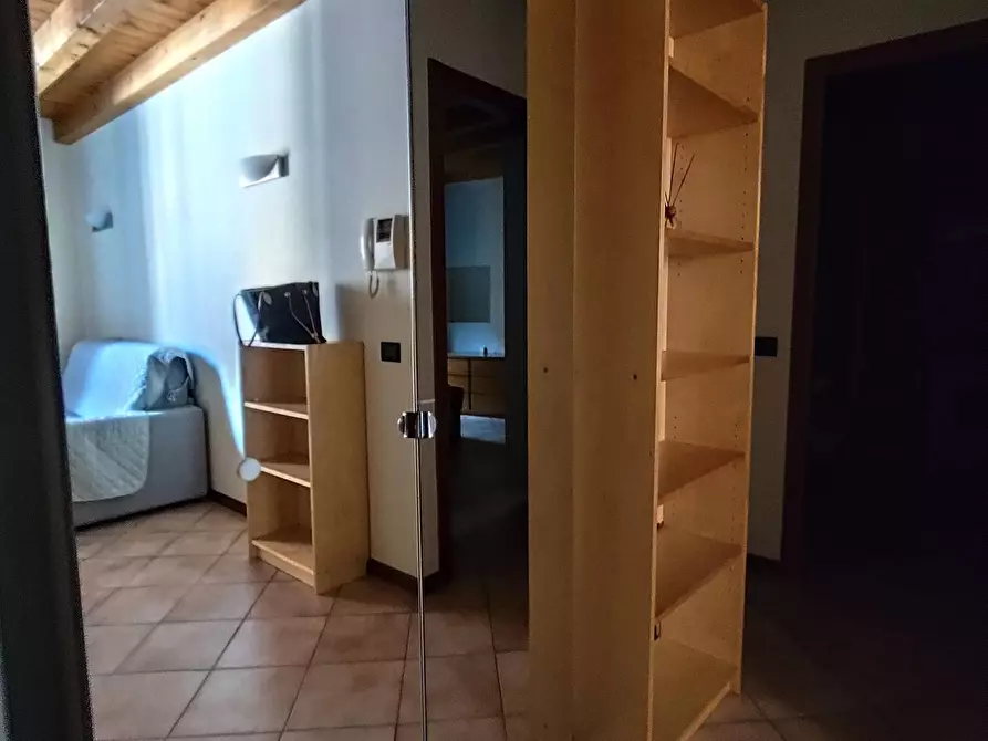 Immagine 5 di Appartamento in affitto  a Iseo