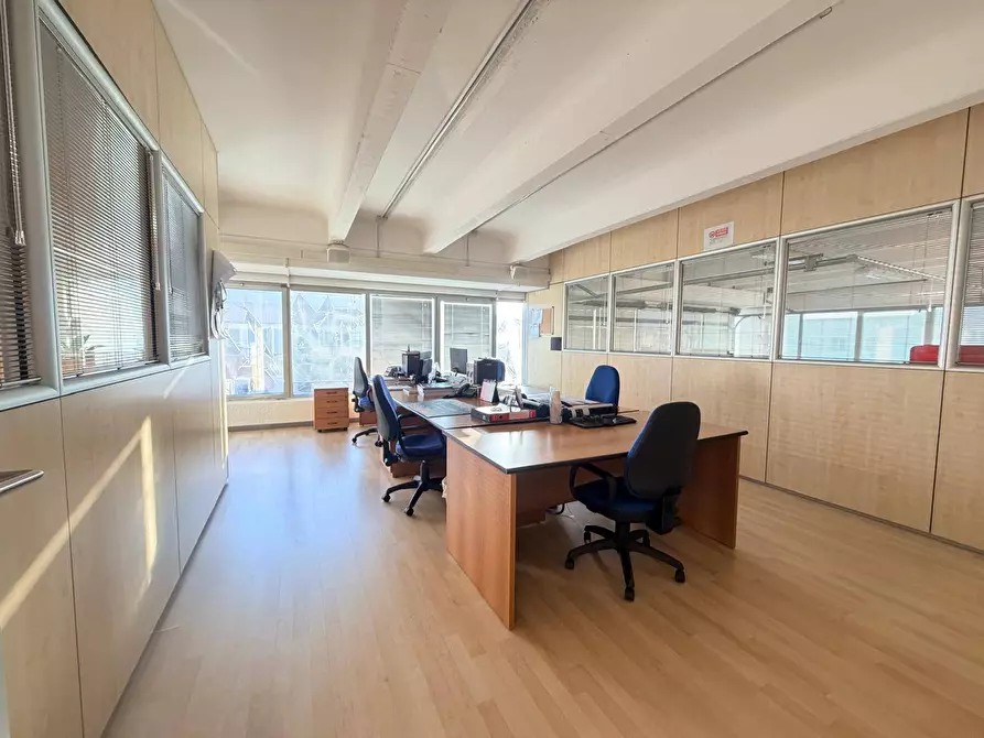 Immagine 5 di Magazzino in vendita  in Via Palazzolo 146 a Capriolo