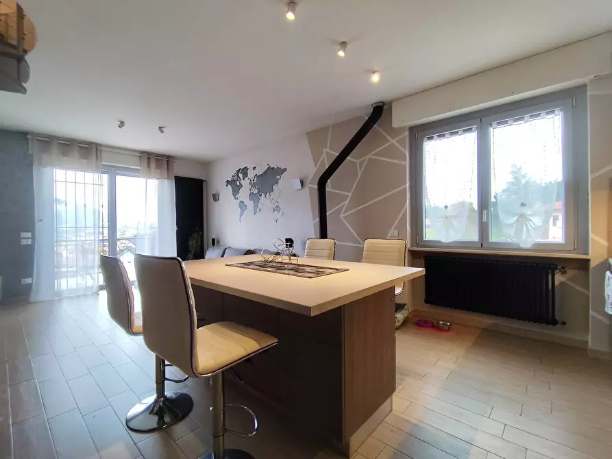 Immagine 1 di Appartamento in affitto  in via faletto a Sarnico