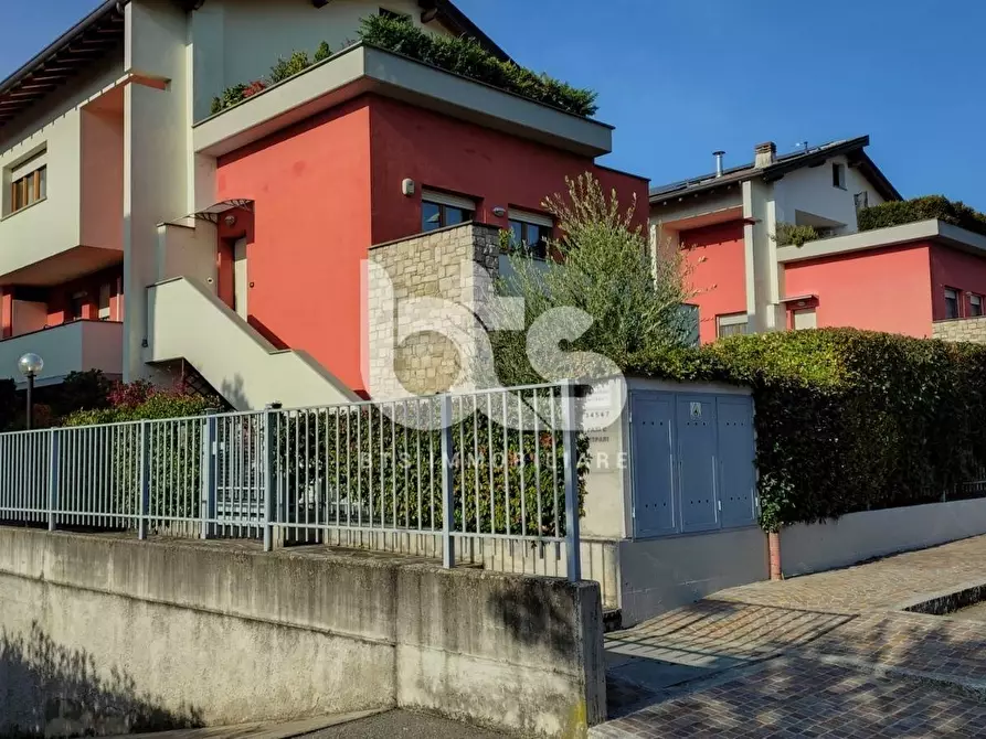 Immagine 14 di Appartamento in vendita  in Via Oriana Fallaci 4 a Adrara San Martino