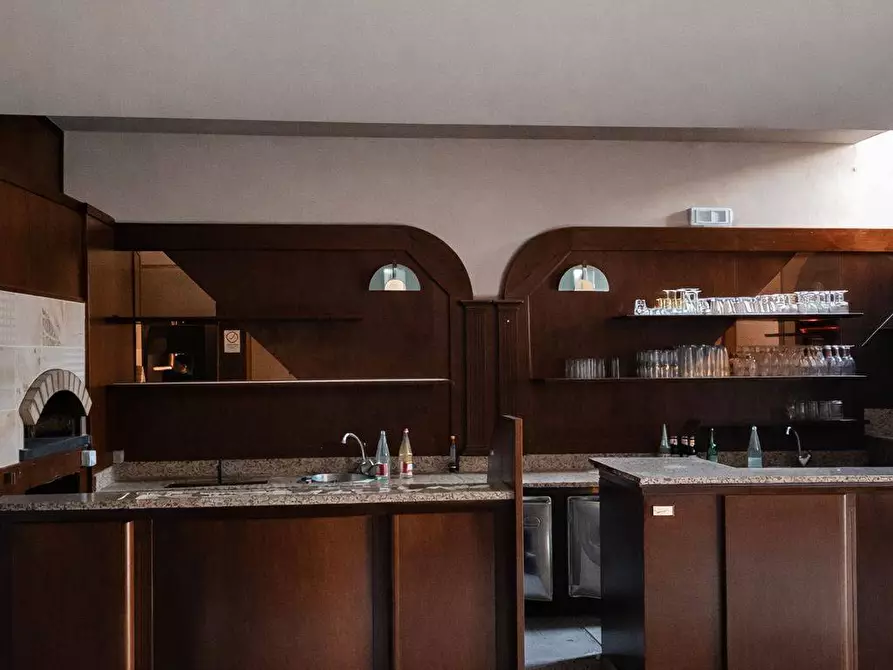 Immagine 6 di Locale commerciale in vendita  in Piazza rosa vincenzo a Palazzolo Sull'oglio