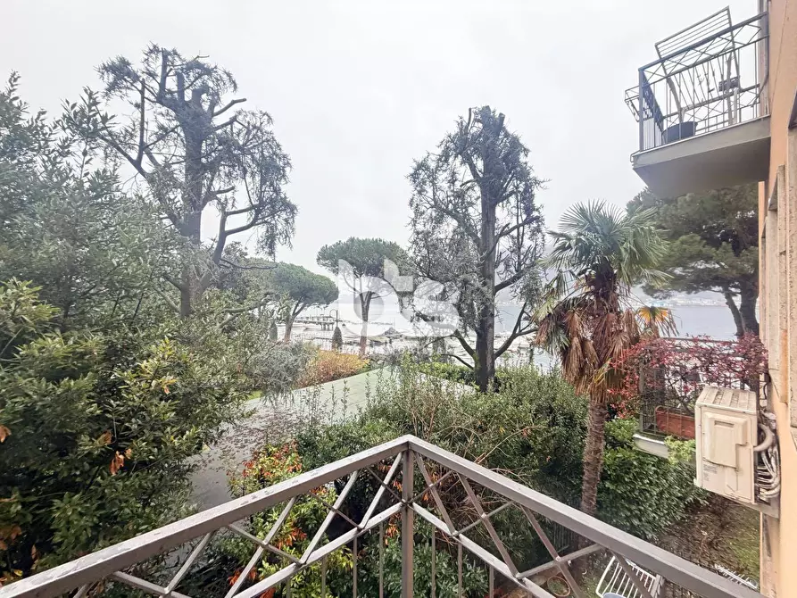 Immagine 10 di Appartamento in vendita  in lungolago garibaldi a Adrara San Martino