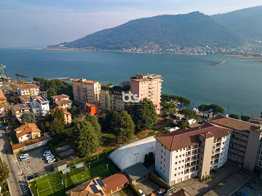 Immagine 1 di Appartamento in vendita  in lungolago garibaldi a Adrara San Martino