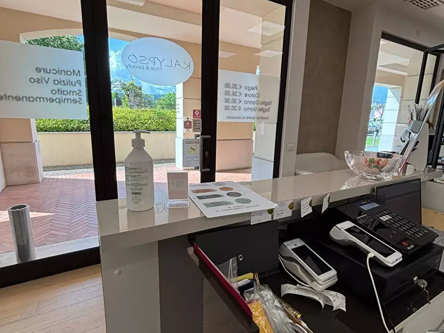 Immagine 5 di Locale commerciale in vendita  in Via Principe Umberto 15 a Almenno San Bartolomeo