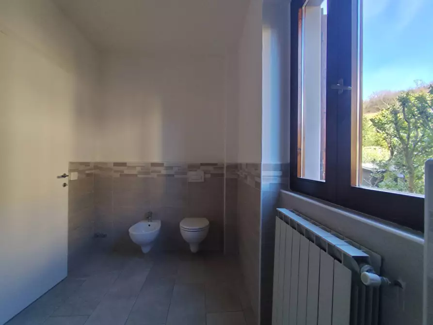 Immagine 15 di Appartamento in affitto  in via pelabrocco 39 a Castelli Calepio