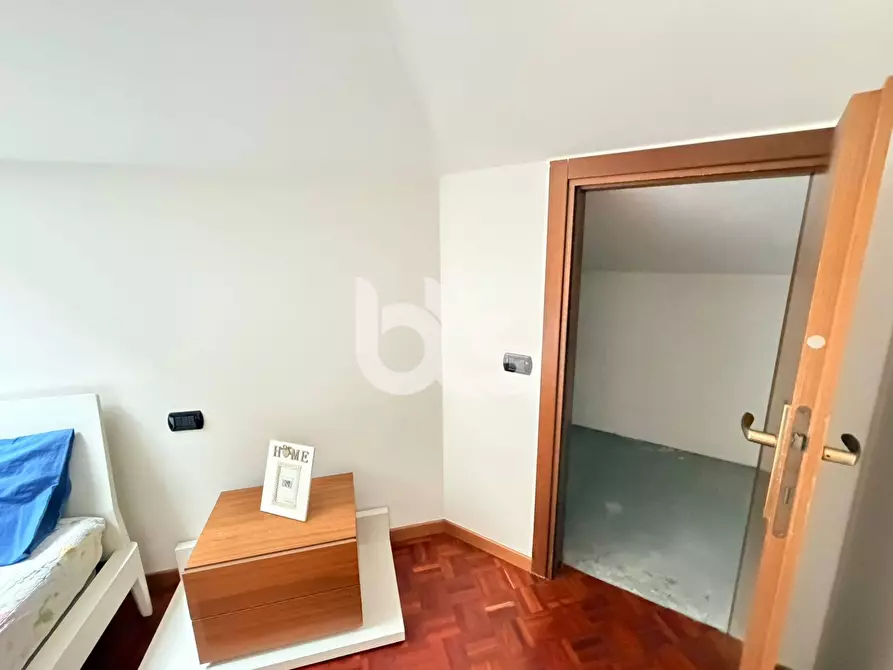 Immagine 17 di Appartamento in vendita  in via vittorio veneto a Adrara San Martino