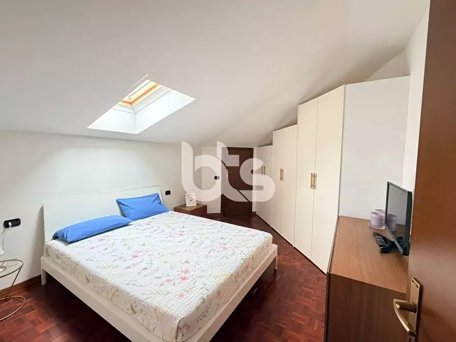 Immagine 16 di Appartamento in vendita  in via vittorio veneto a Adrara San Martino