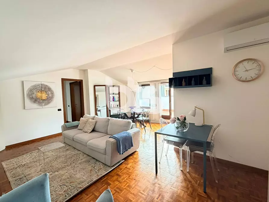 Immagine 5 di Appartamento in vendita  in via vittorio veneto a Adrara San Martino