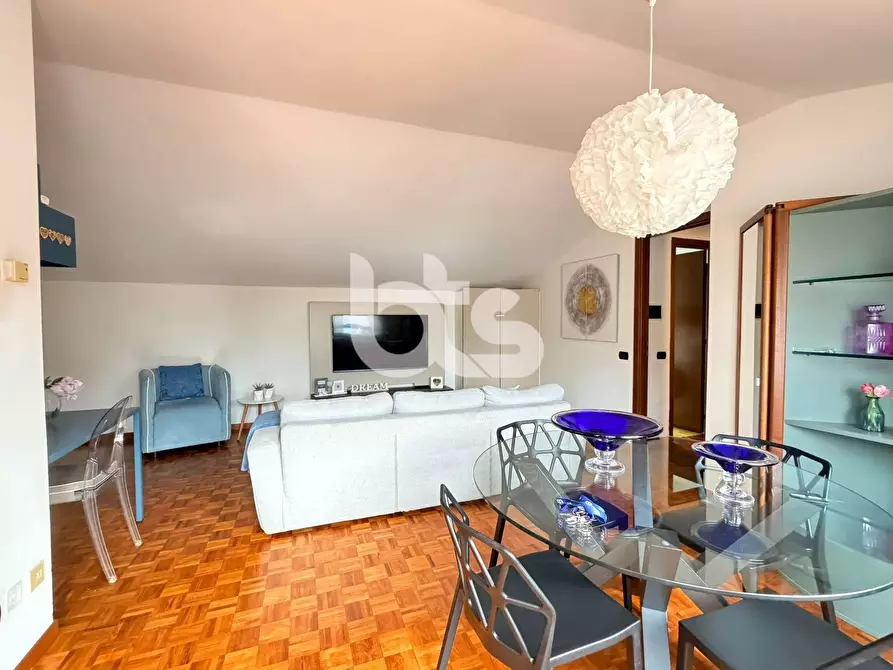 Immagine 6 di Appartamento in vendita  in via vittorio veneto a Adrara San Martino