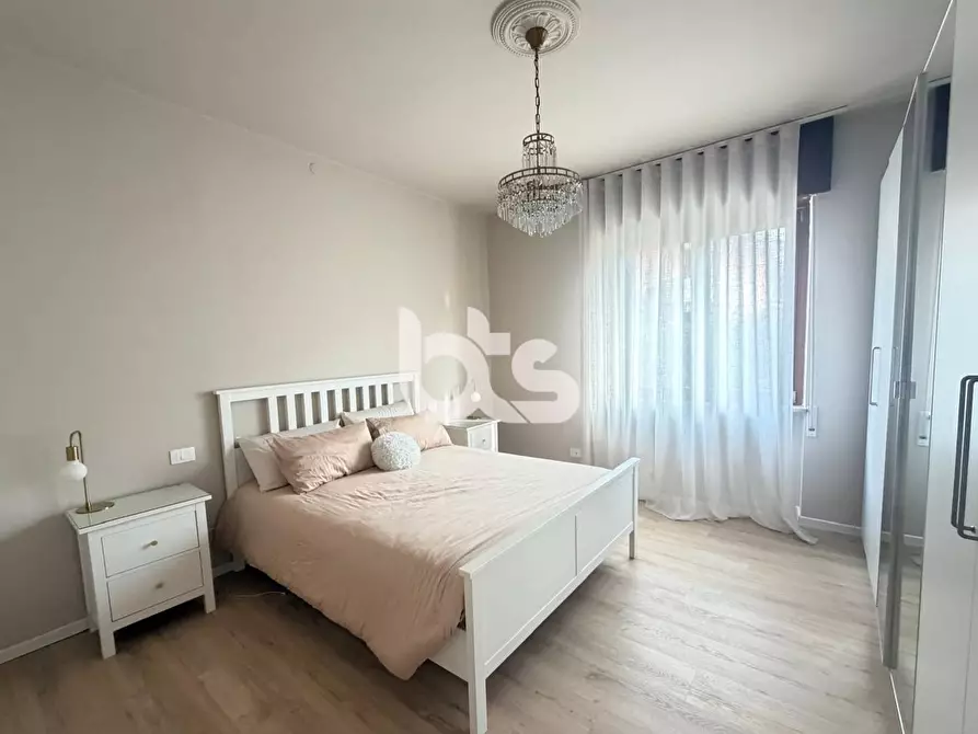 Immagine 5 di Appartamento in vendita  in via roma a Adrara San Martino