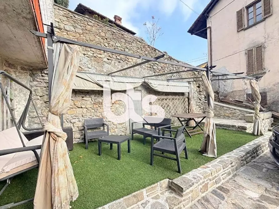 Immagine 3 di Casa indipendente in vendita  in Via Luigi Suardo 51 a Adrara San Martino