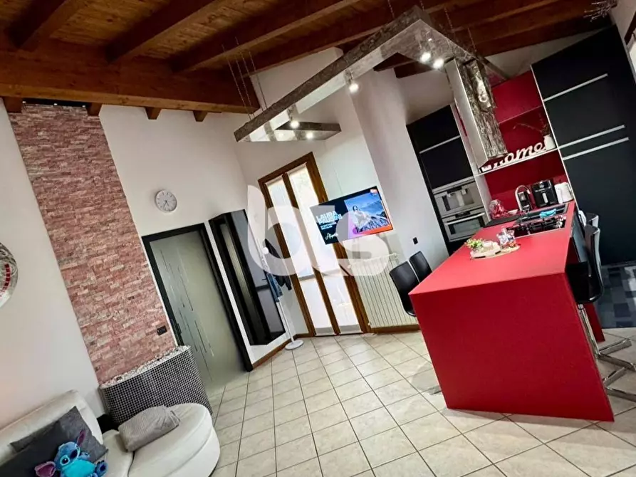 Immagine 3 di Attico in vendita  in via santa maria 11 a Sarnico