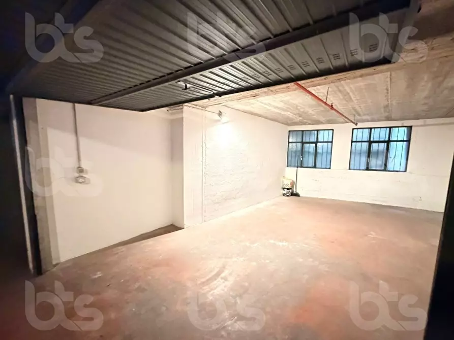 Immagine 2 di Box auto in vendita  in Via V. Veneto a Sarnico