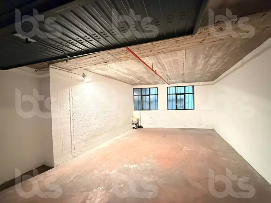 Immagine 5 di Box auto in vendita  in Via V. Veneto a Sarnico