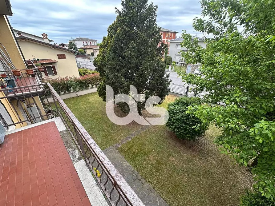 Immagine 5 di Appartamento in vendita  in Via Aldo Moro 11 a Castelcovati