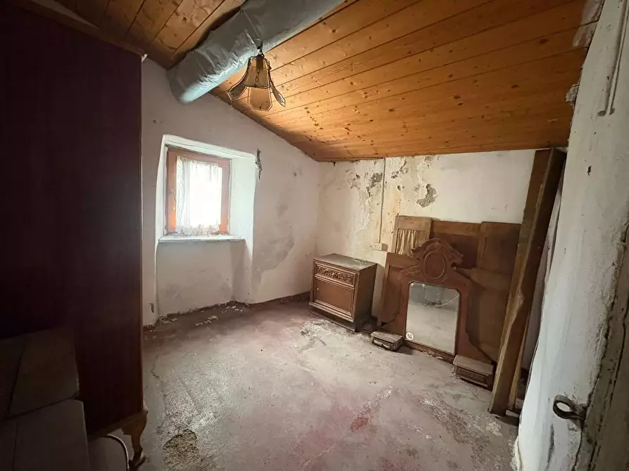 Immagine 10 di Rustico / casale in vendita  in via pezze a Adrara San Martino