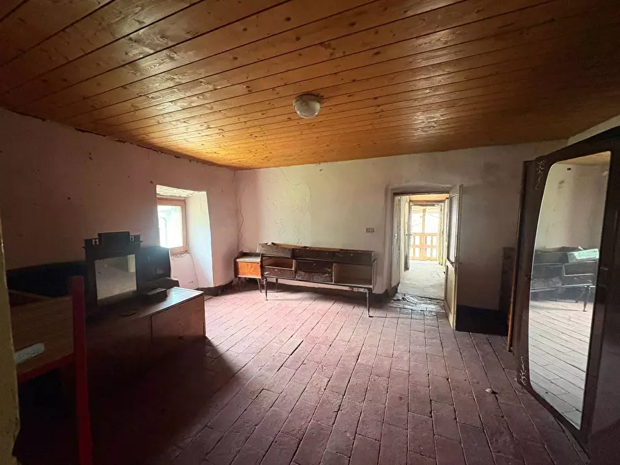 Immagine 12 di Rustico / casale in vendita  in via pezze a Adrara San Martino