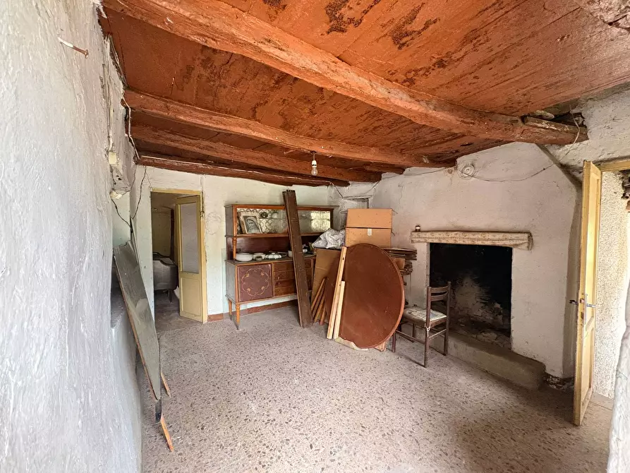 Immagine 18 di Rustico / casale in vendita  in via pezze a Adrara San Martino