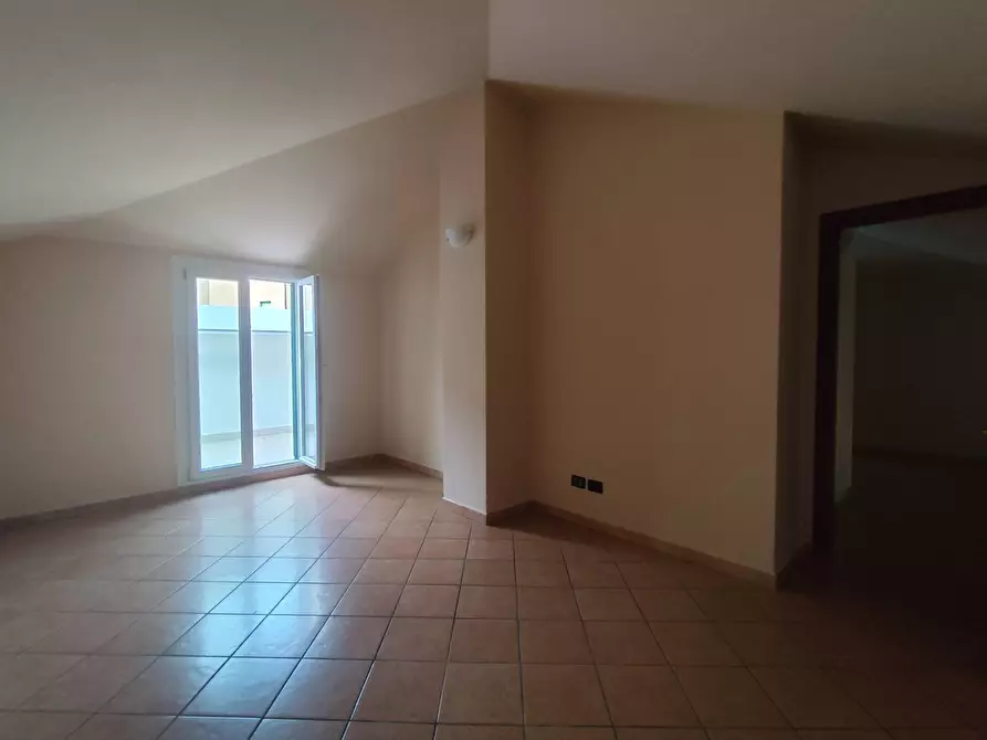 Immagine 16 di Appartamento in affitto  in VIA CRODAROLO a Sarnico