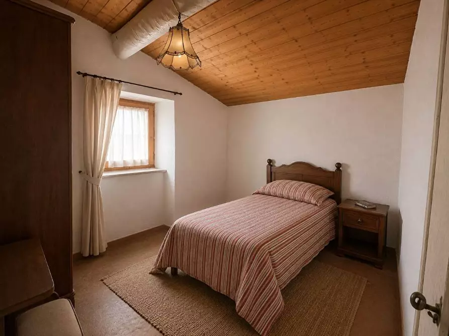 Immagine 11 di Rustico / casale in vendita  in via pezze a Adrara San Martino