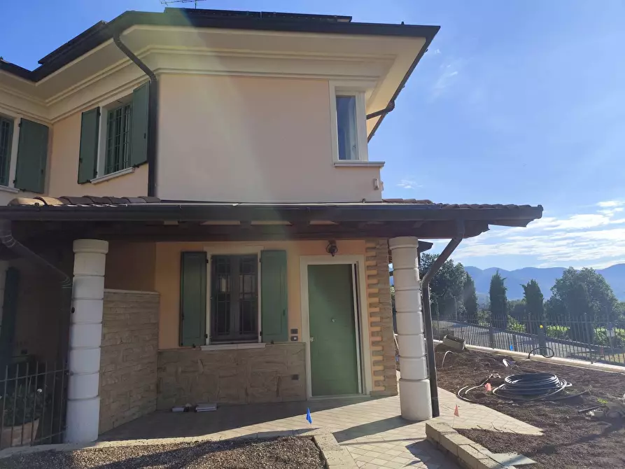 Immagine 1 di Villetta a schiera in affitto  in VIA MONSIGNOR DAFFINI a Provaglio D'iseo