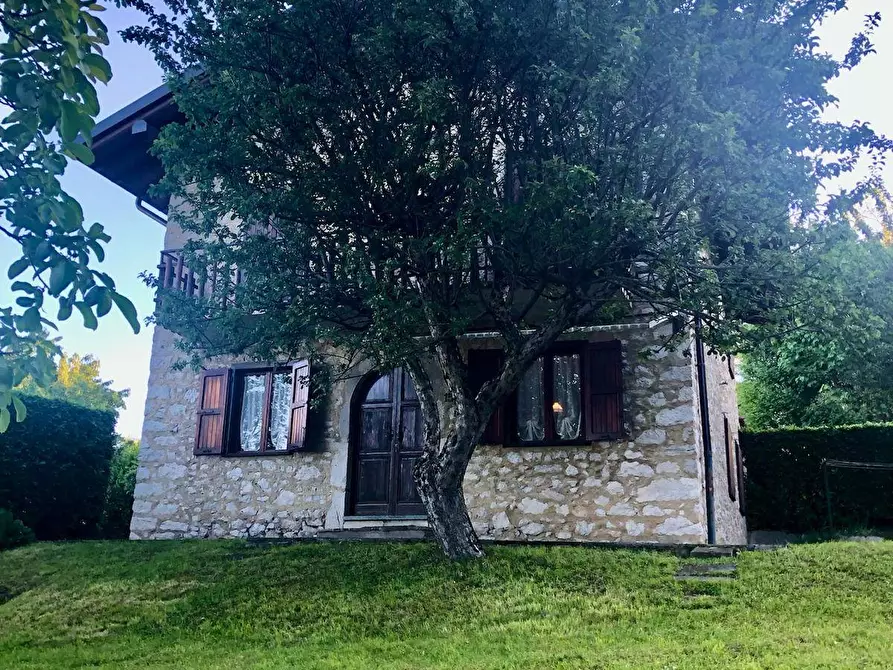 Immagine 1 di Appartamento in affitto  in via san salvatore 15 a Zogno