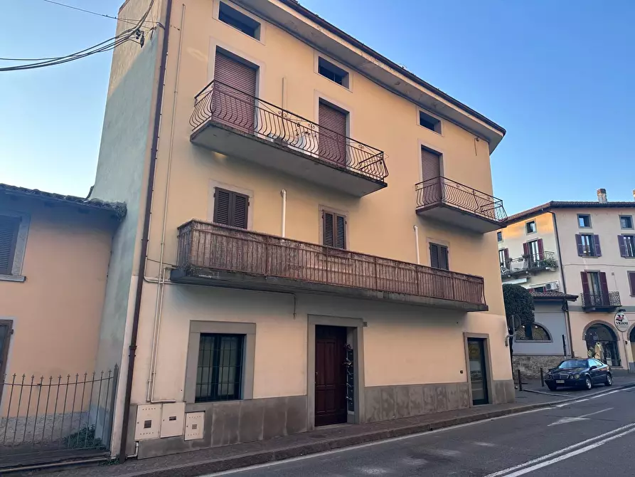 Immagine 13 di Appartamento in affitto  in Via Roma 13 a Sarnico