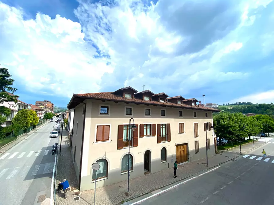 Immagine 1 di Appartamento in vendita  in Viale Divisione Cuneense a Dogliani