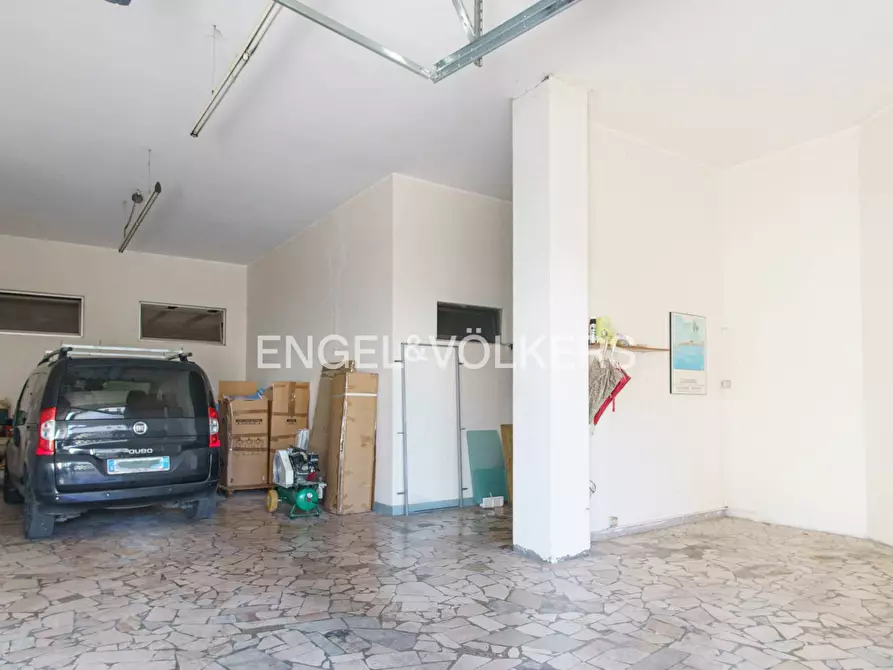 Immagine 45 di Palazzo in vendita  in Via Crisologo 44 a Pescara