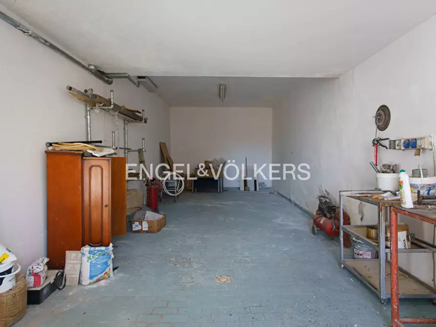 Immagine 46 di Palazzo in vendita  in Via Crisologo 44 a Pescara