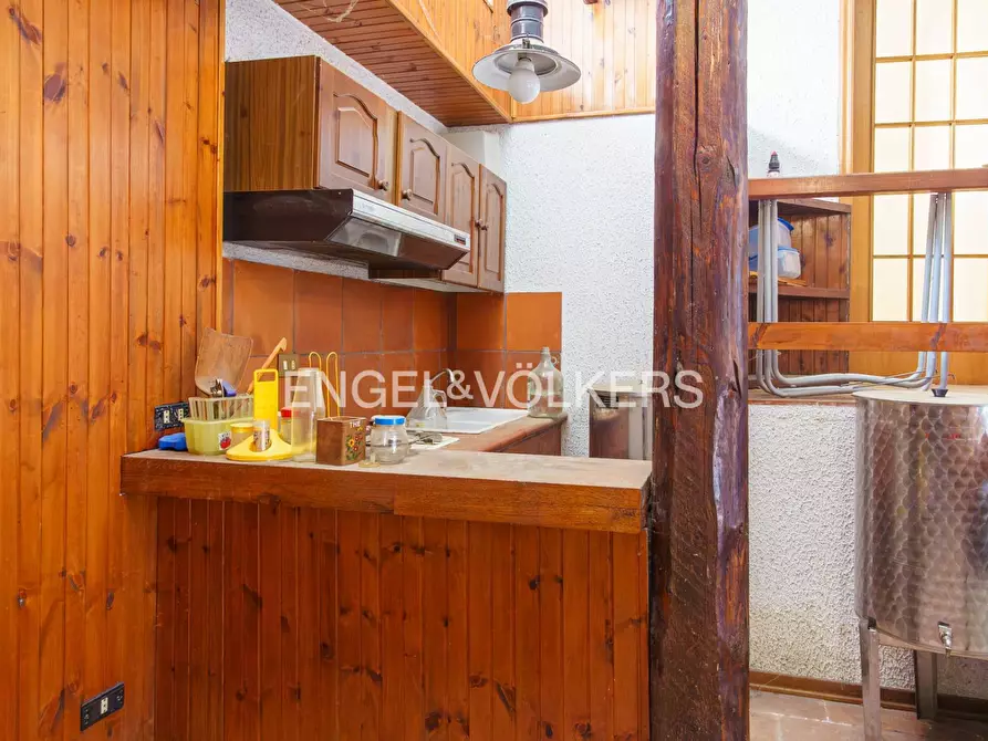 Immagine 19 di Palazzo in vendita  in Via Crisologo 44 a Pescara