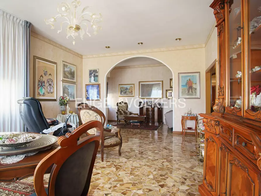 Immagine 4 di Palazzo in vendita  in Via Crisologo 44 a Pescara