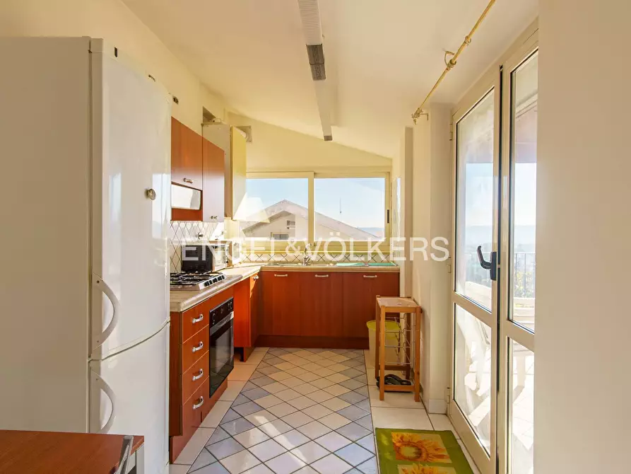 Immagine 28 di Palazzo in vendita  in Via Crisologo 44 a Pescara