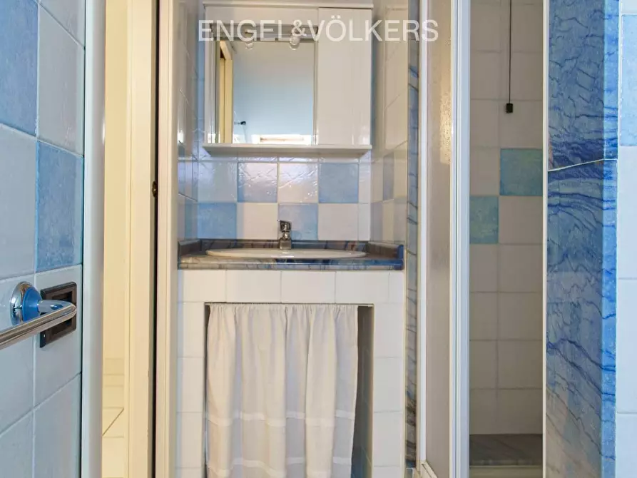 Immagine 32 di Palazzo in vendita  in Via Crisologo 44 a Pescara