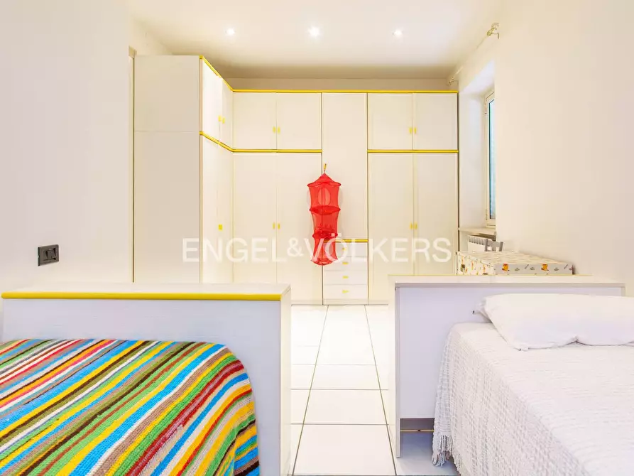 Immagine 36 di Palazzo in vendita  in Via Crisologo 44 a Pescara