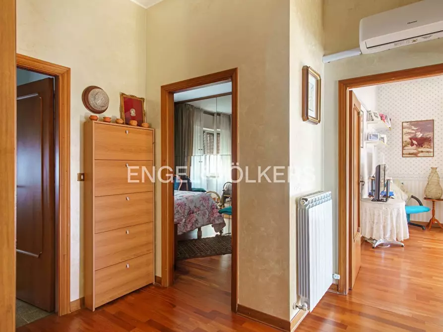 Immagine 10 di Palazzo in vendita  in Via Crisologo 44 a Pescara