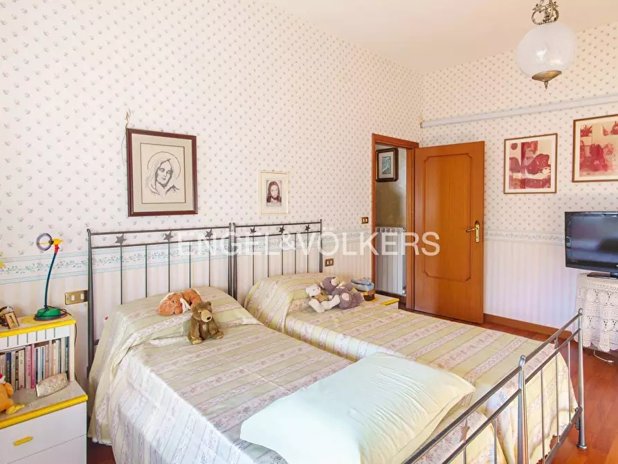 Immagine 12 di Palazzo in vendita  in Via Crisologo 44 a Pescara