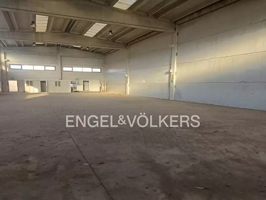 Immagine 8 di Capannone industriale in affitto  in Via Sangro snc a Manoppello