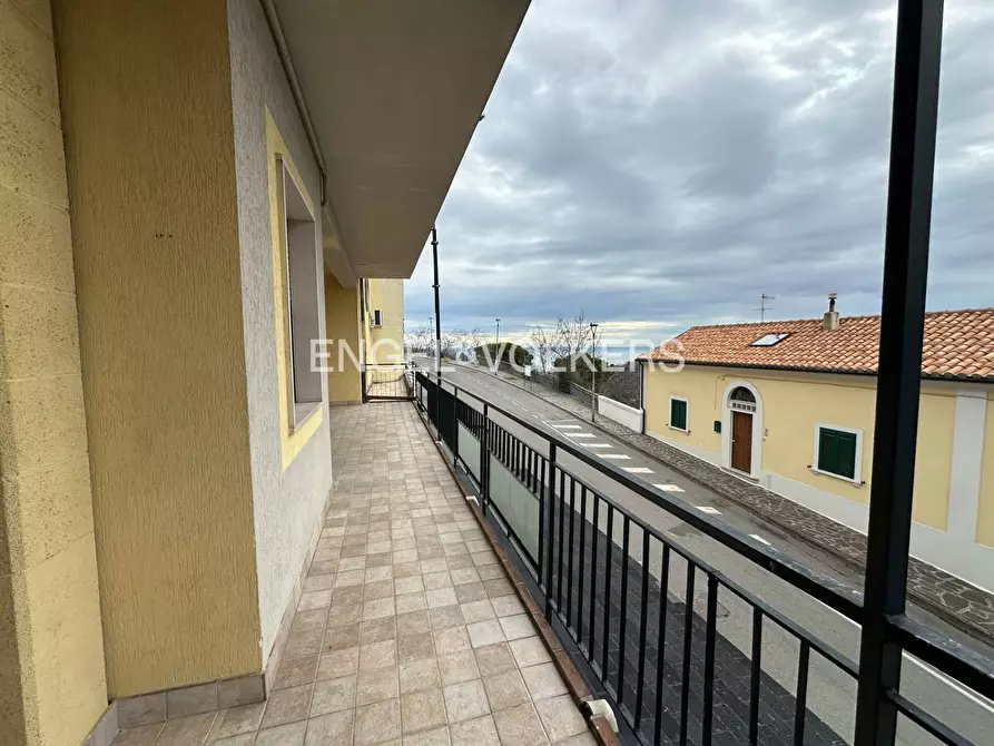 Immagine 17 di Locale commerciale in vendita  in via santa lucia snc a Silvi