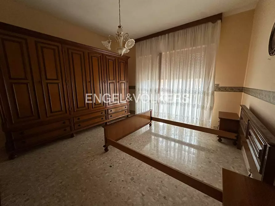 Immagine 20 di Locale commerciale in vendita  in via santa lucia snc a Silvi