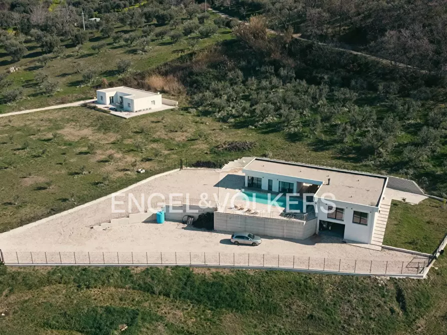 Immagine 43 di Villa in vendita  in Contrada Fonte Signora a Petacciato