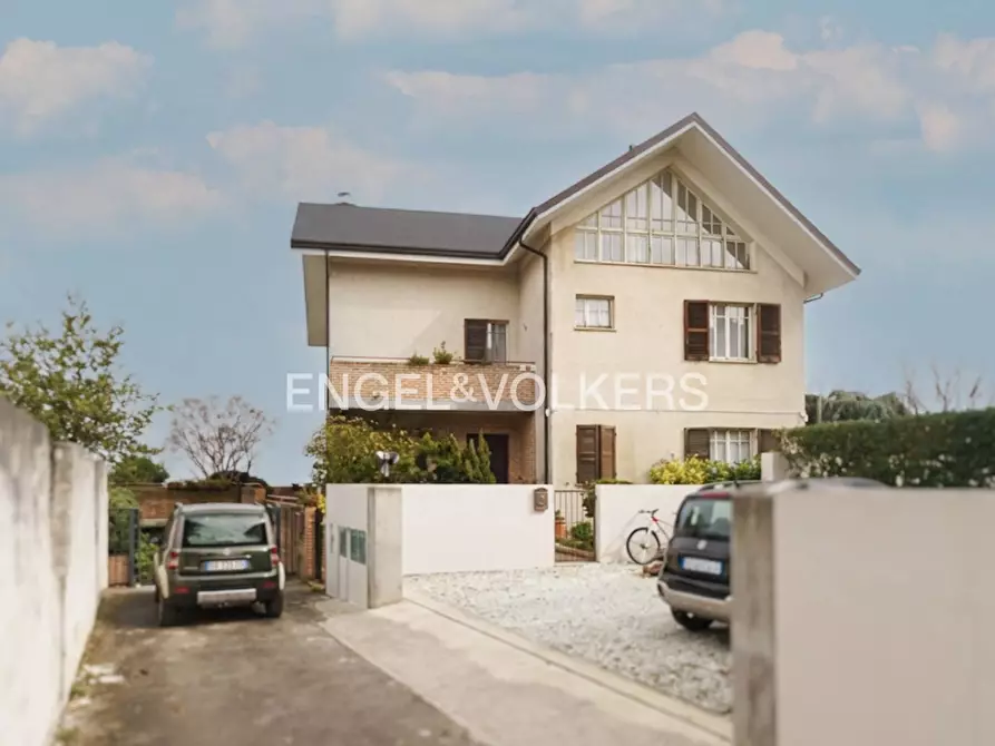 Immagine 27 di Villa in vendita  in STRADA PRIVATA II 6 a Guardiagrele