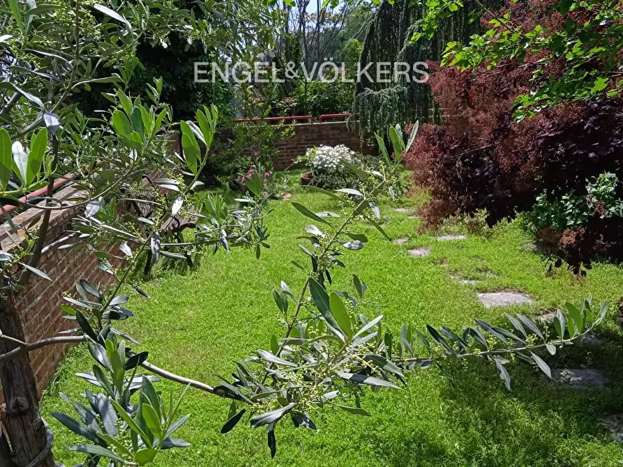 Immagine 30 di Villa in vendita  in STRADA PRIVATA II 6 a Guardiagrele