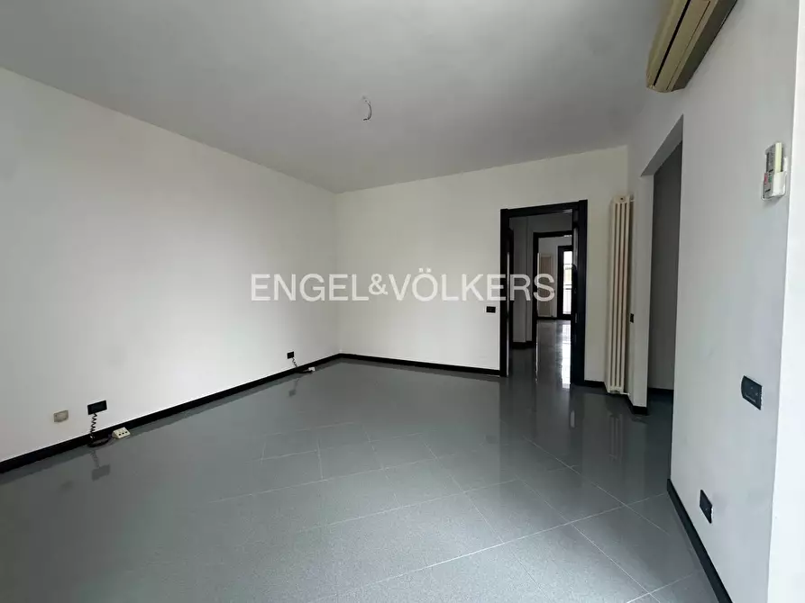 Immagine 7 di Appartamento in vendita  in VIA AVEZZANO 6 a Pescara