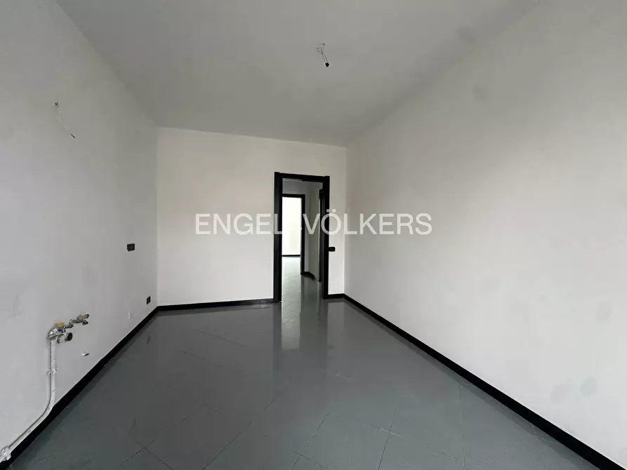 Immagine 8 di Appartamento in vendita  in VIA AVEZZANO 6 a Pescara