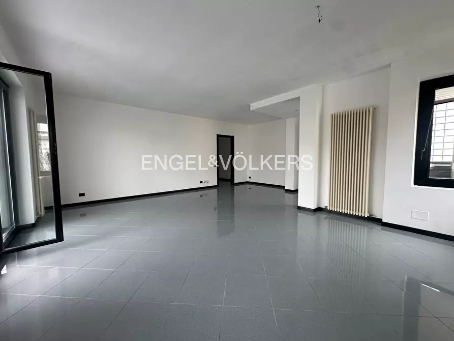 Immagine 11 di Appartamento in vendita  in VIA AVEZZANO 6 a Pescara