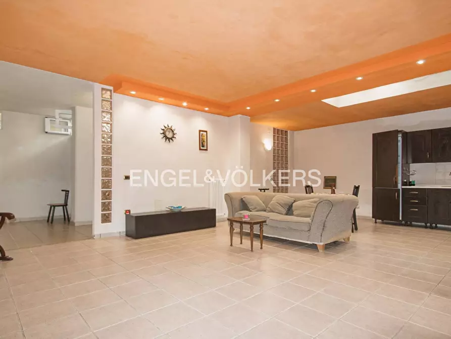 Immagine 8 di Appartamento in vendita  in VIA AVEZZANO 6 a Montesilvano