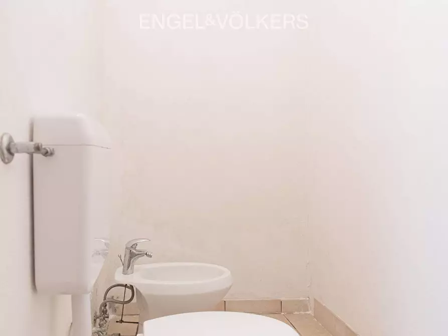 Immagine 15 di Appartamento in vendita  in VIA AVEZZANO 6 a Montesilvano